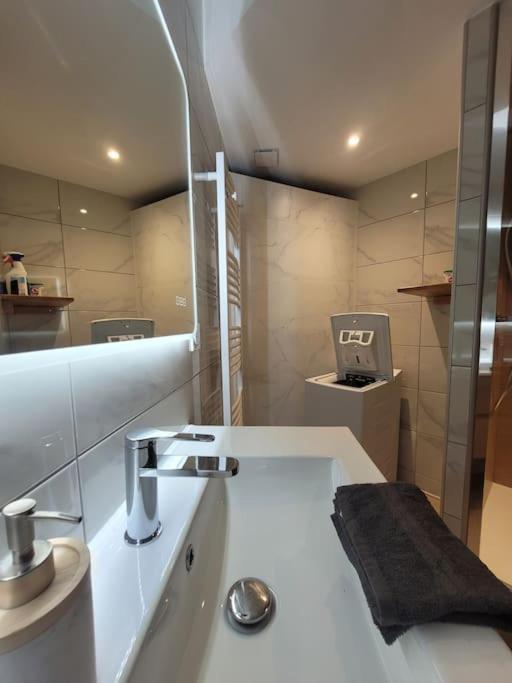 Appartement La Graviere Клуни Екстериор снимка